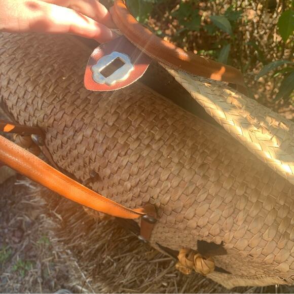 Large Woven Tote Wicker Rattan Vintage Leather Handwoven Mexican Tote Bag - Picture 7 of 15